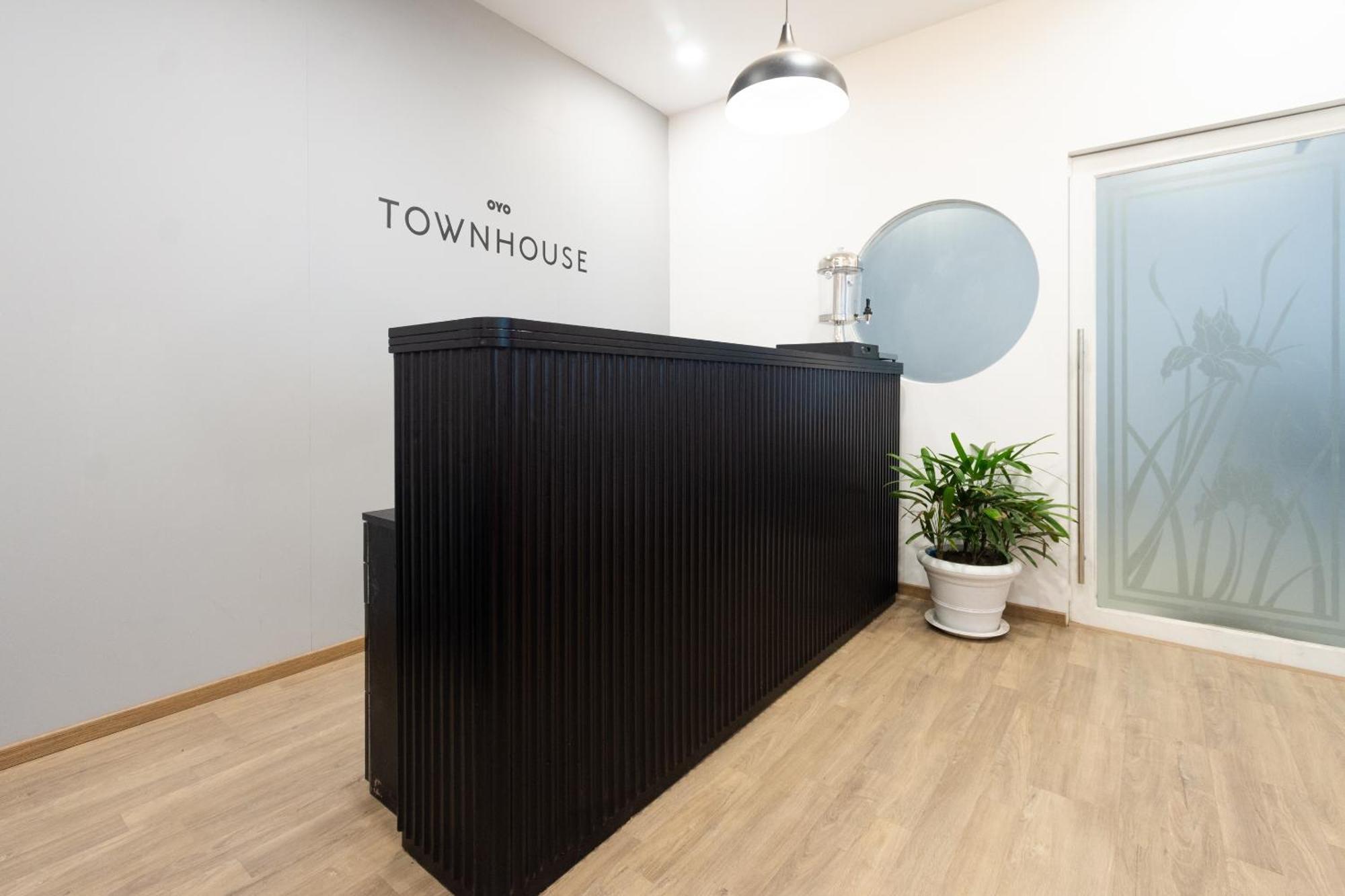 Townhouse Hotel Mannat International Kolkata Bagian luar foto