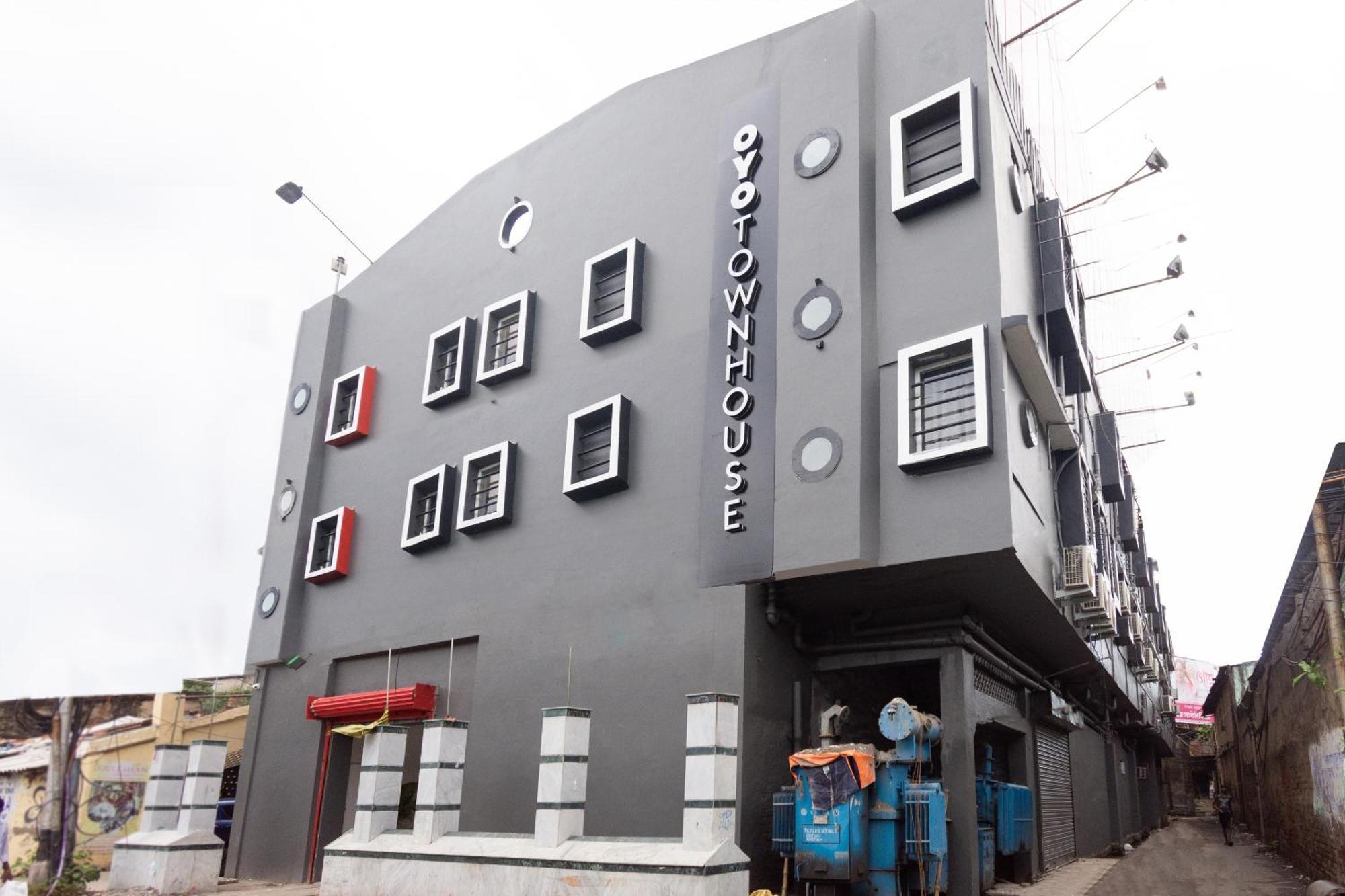 Townhouse Hotel Mannat International Kolkata Bagian luar foto