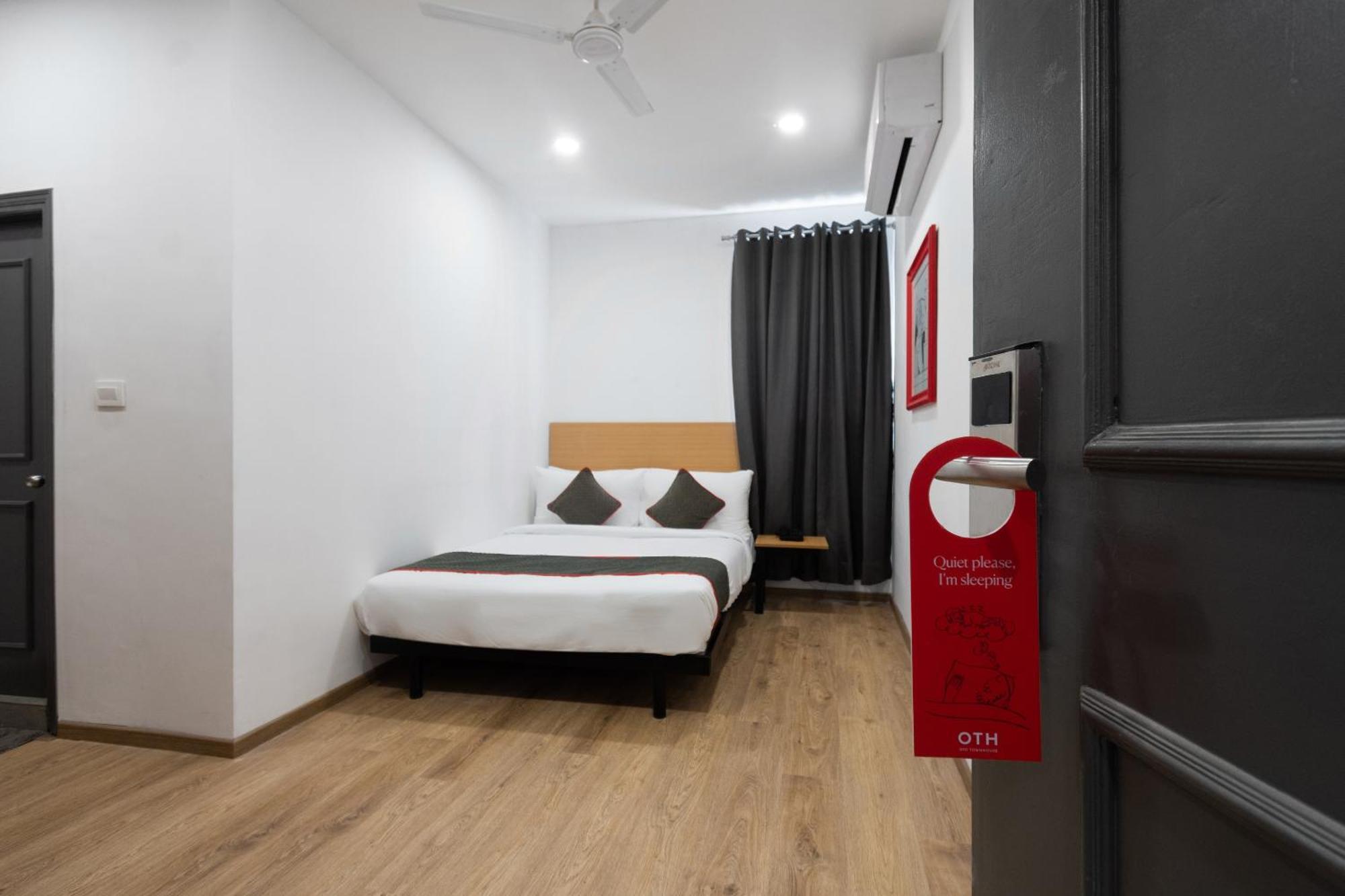 Townhouse Hotel Mannat International Kolkata Bagian luar foto